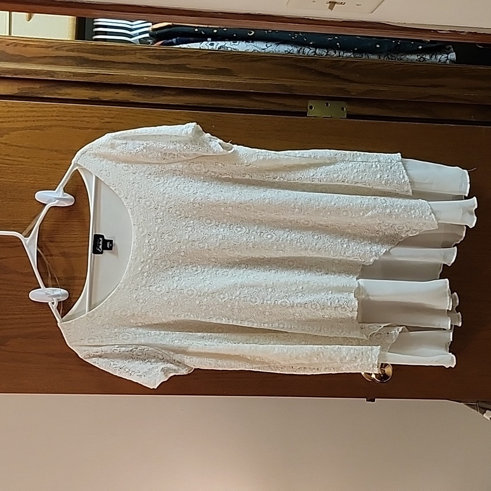Emma Cream top with lace details with attached liner. Size 3x